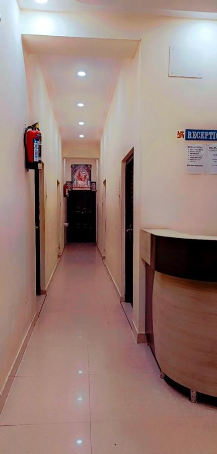 Hotel Bhagirath Варанаси Экстерьер фото